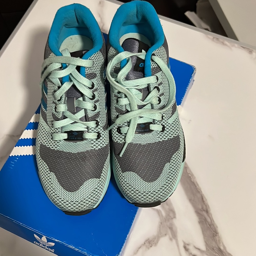 Adidas - Picture 4 of 4